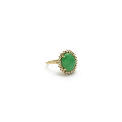 Jade Oval Diamond Halo Ring (14K) diagonal - Lucky Diamond - New York