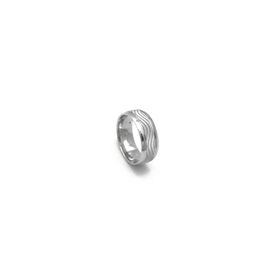 Undulating Wave Ring (Silver) diagonal - Lucky Diamond - New York