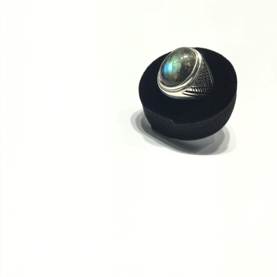Labradorite Oval Ring (Silver) diagonal - Lucky Diamond - New York