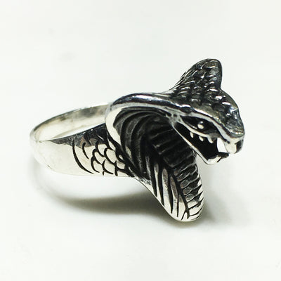 Antique-Finish Cobra Head Ring (Silver) - Lucky Diamond
