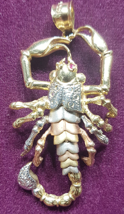 Scorpion Pendant Tricolor 14K - Lucky Diamond