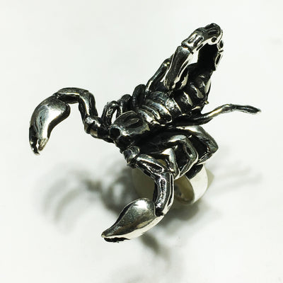 Antique-Finish Scorpion Ring (Silver) - Lucky Diamond